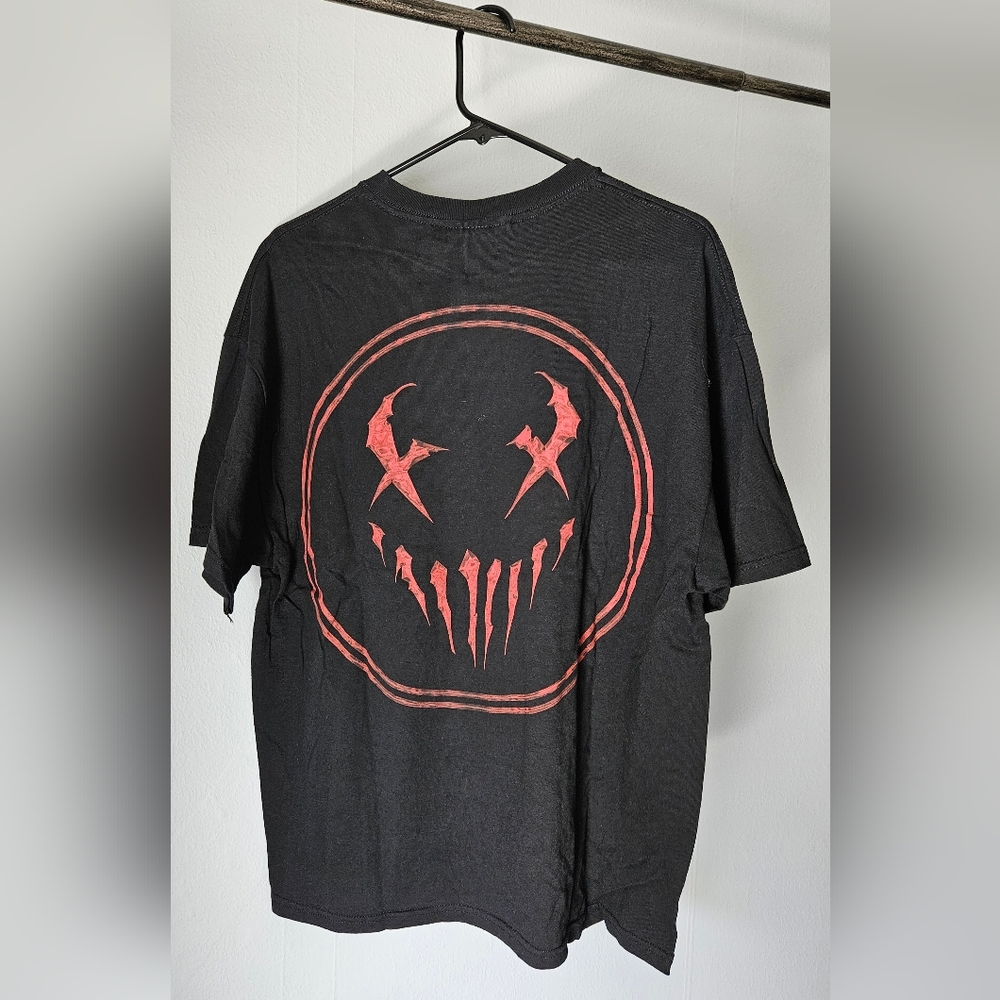 Mushroomhead Band Black Graphic Short-Sleeve Tee w/ Designs on Front and Back - Picture 2 of 5